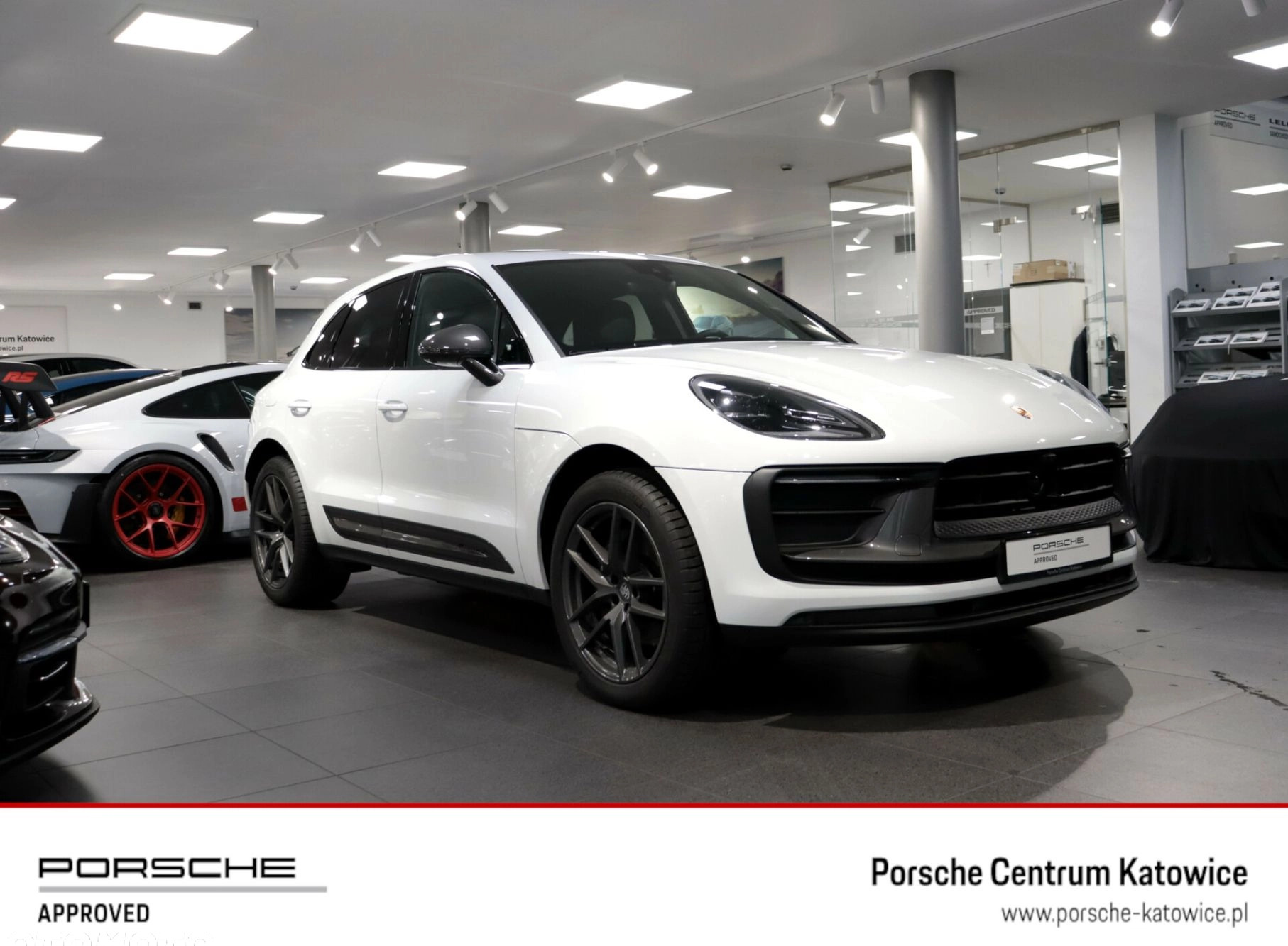 Porsche Macan cena 335000 przebieg: 5496, rok produkcji 2023 z Katowice małe 277